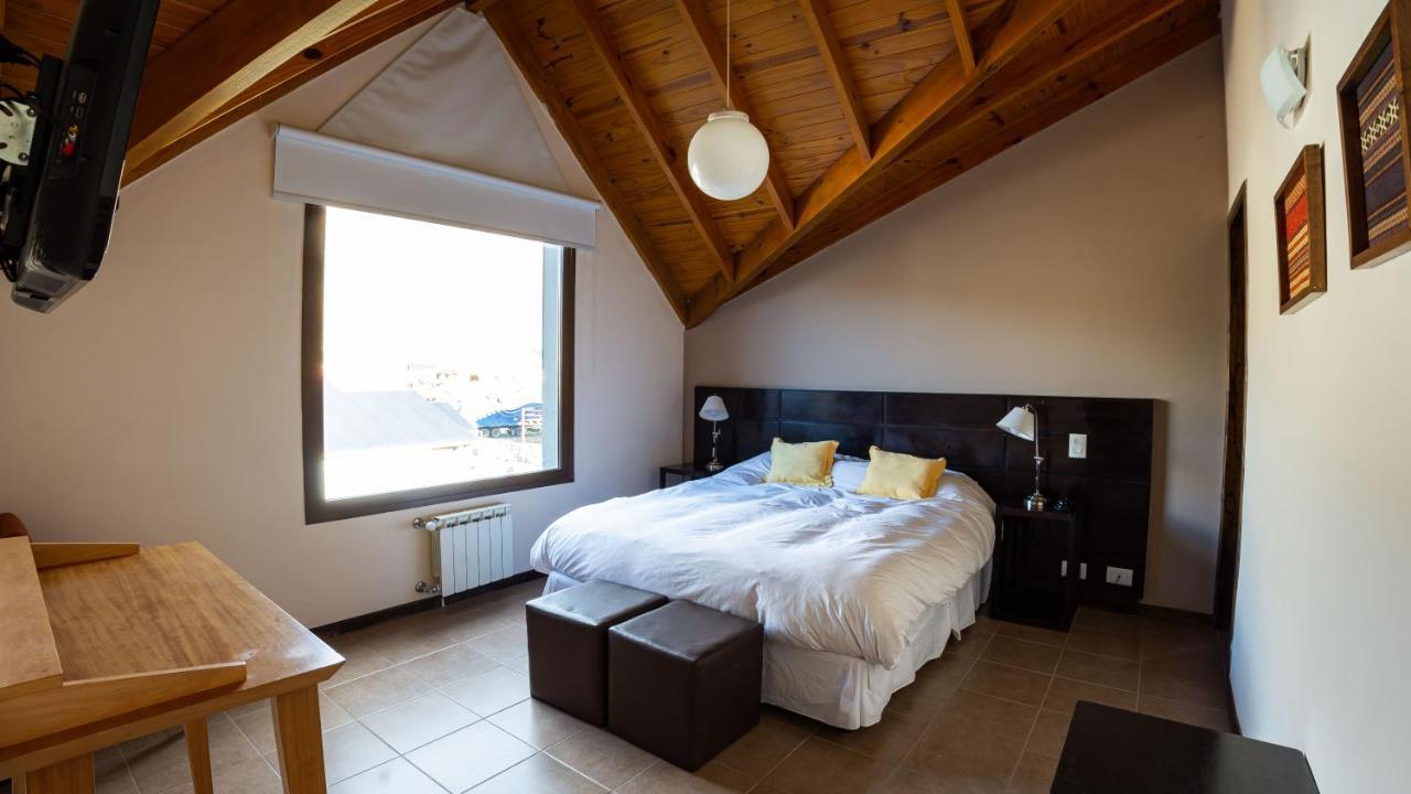 Hotel Poincenot El Chalten Ngoại thất bức ảnh