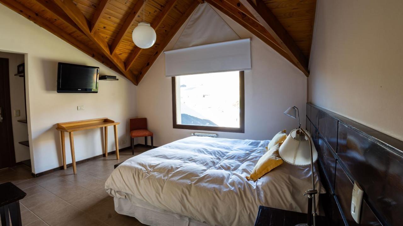 Hotel Poincenot El Chalten Ngoại thất bức ảnh