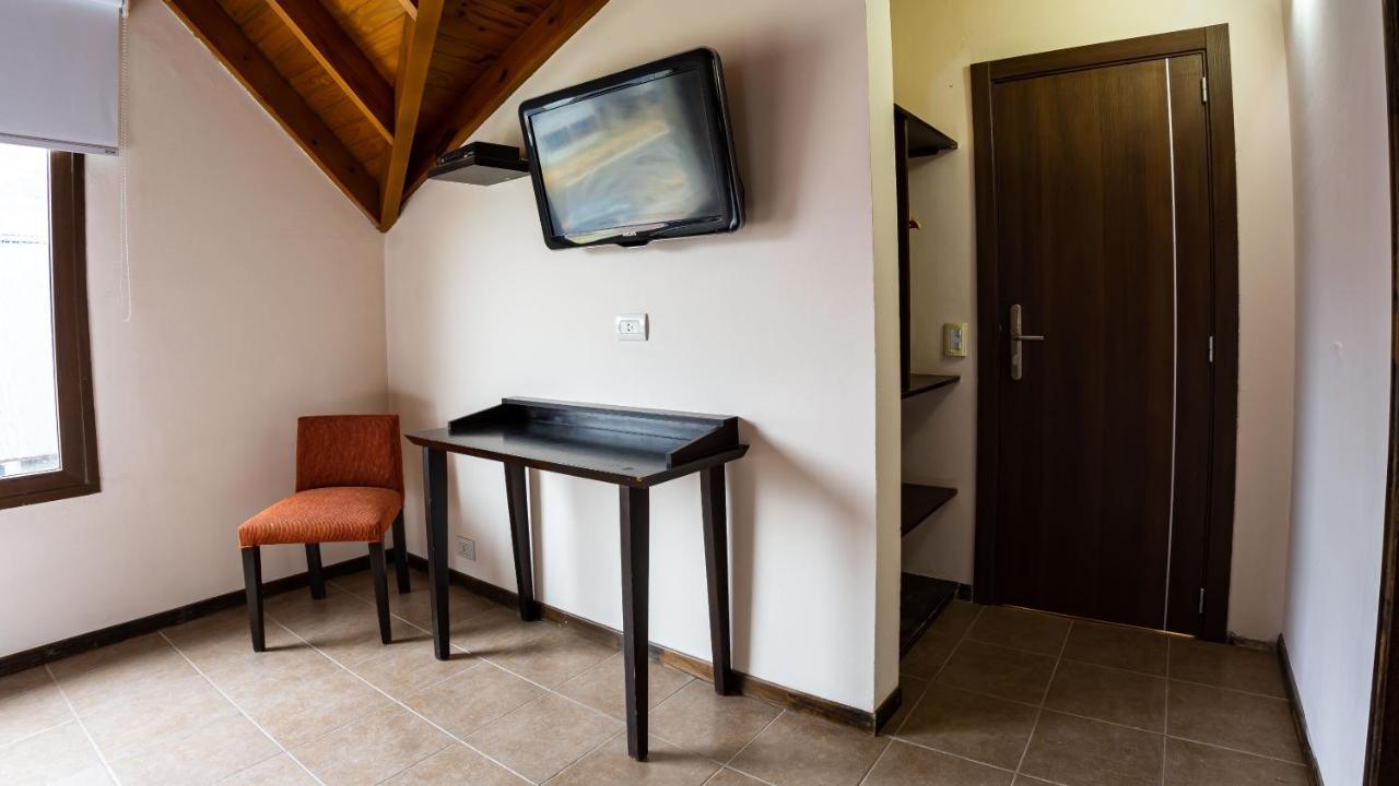 Hotel Poincenot El Chalten Ngoại thất bức ảnh
