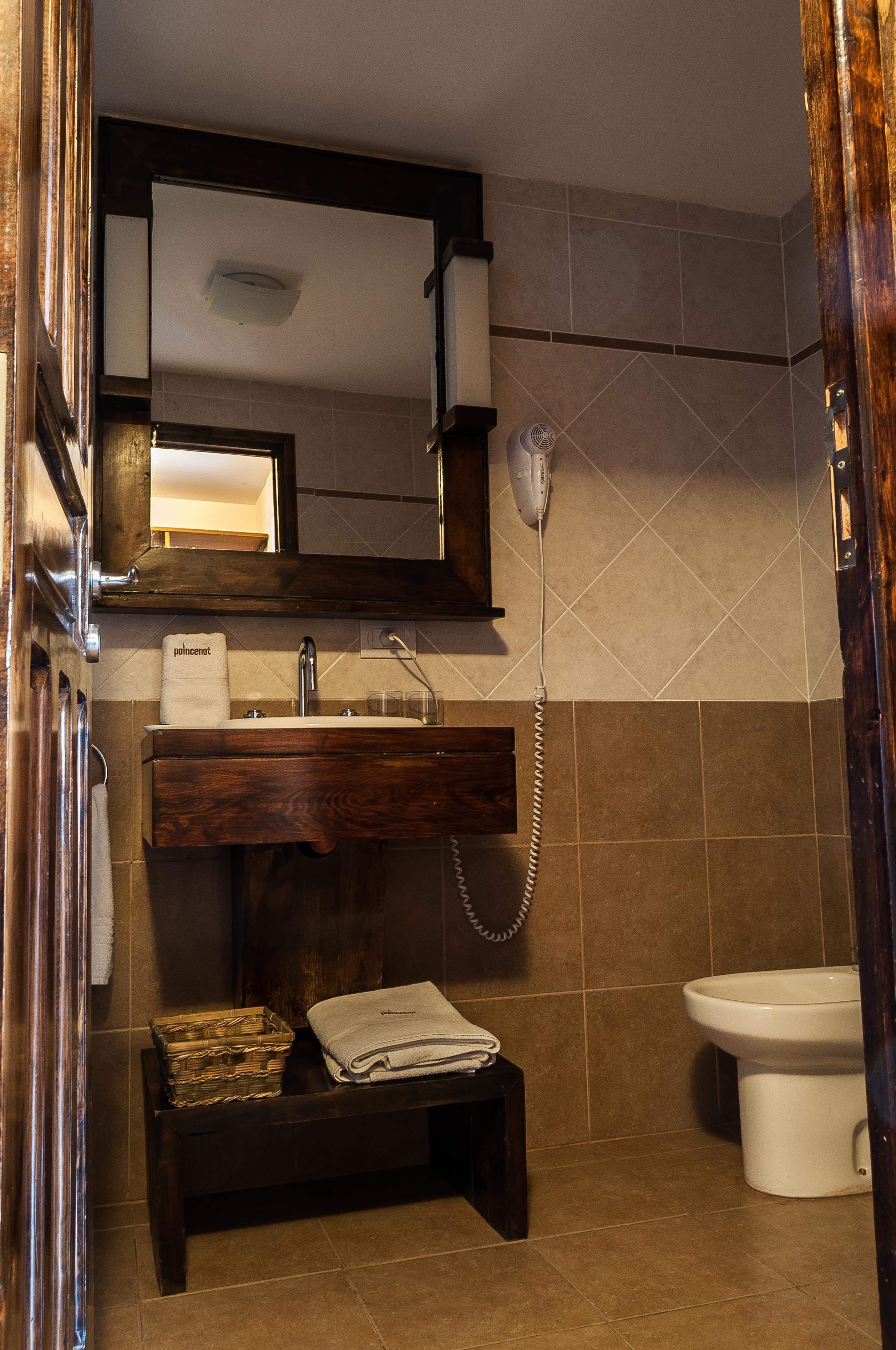 Hotel Poincenot El Chalten Ngoại thất bức ảnh